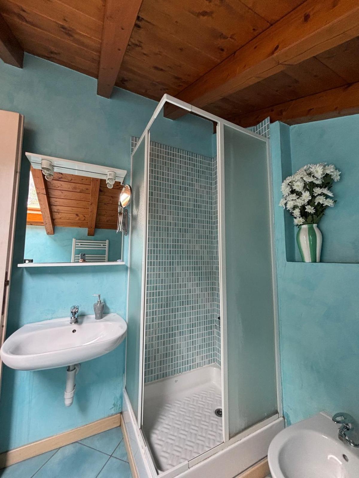 Apartment Largo IV Novembre Сан-Феделе-Интельви Экстерьер фото